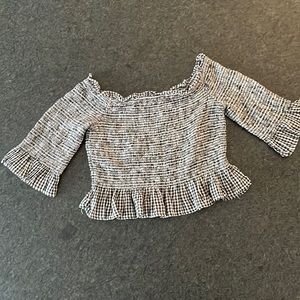 American Eagle Outfitters Black/White stretch top. Size M